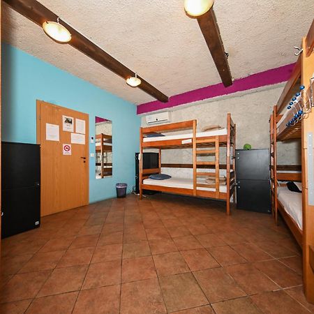 The Lazy Monkey Hostel & Apartments Zadar Exterior foto